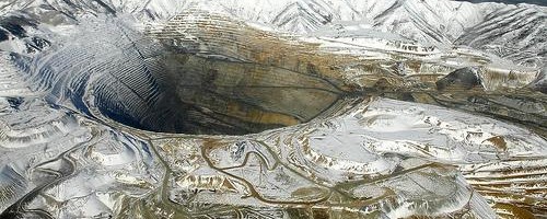 Bingham_Canyon_Mine_hole_1