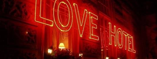 love_hotel
