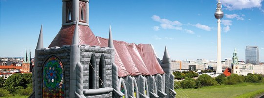 eglise-gonflable-saint-valentin