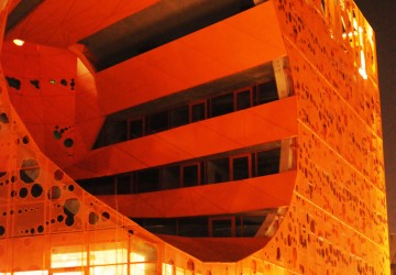cube-orange-light