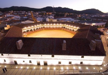 hotel-plaza-de-toros-de-almaden
