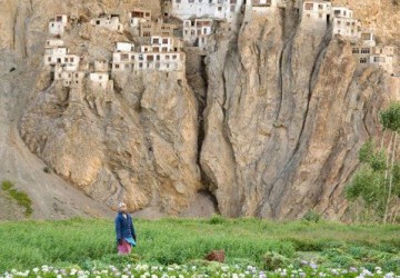monastere-phuktal-zanskar-inde