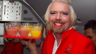 richard-branson-hotesse-de-lair