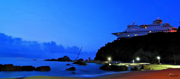 Sun_Cruise_Resort_and_Yacht_from_Jeongdongjin_bateau_coree2