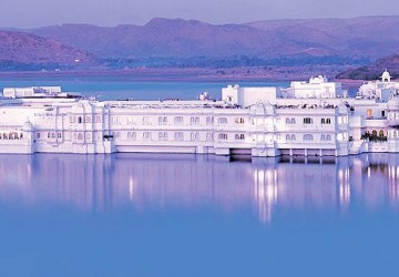 taj-lake-palace-india