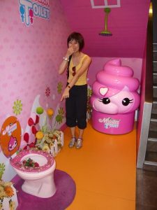 Modern Toilet Restaurant
