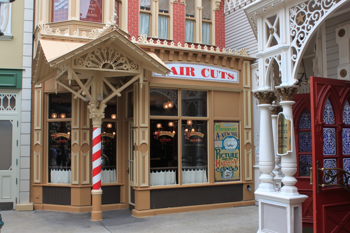 Salon de coiffure Dapper Dan's Hair Cuts au Main Street de Disneyland Paris