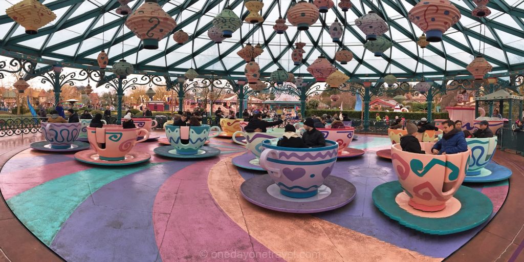 Le manège à Fantaysiland dans le parc Disneyland Paris