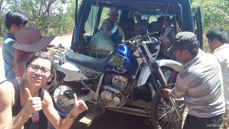 panne moto au Cambodge