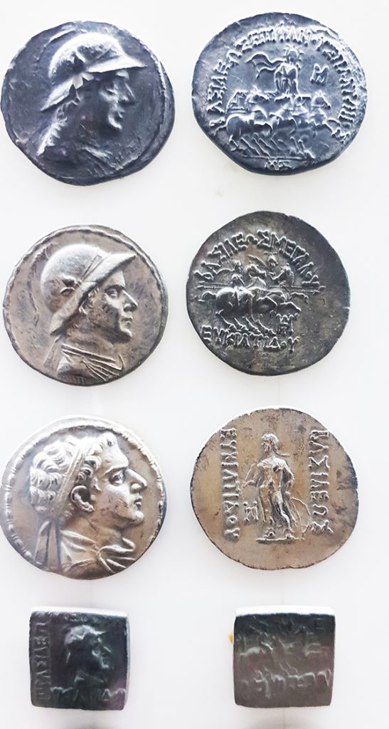Pièces de monnaie des rois bactriens- grecques taxila
