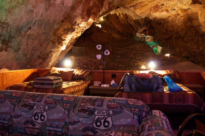 gc_caverns_suite_route_66-187