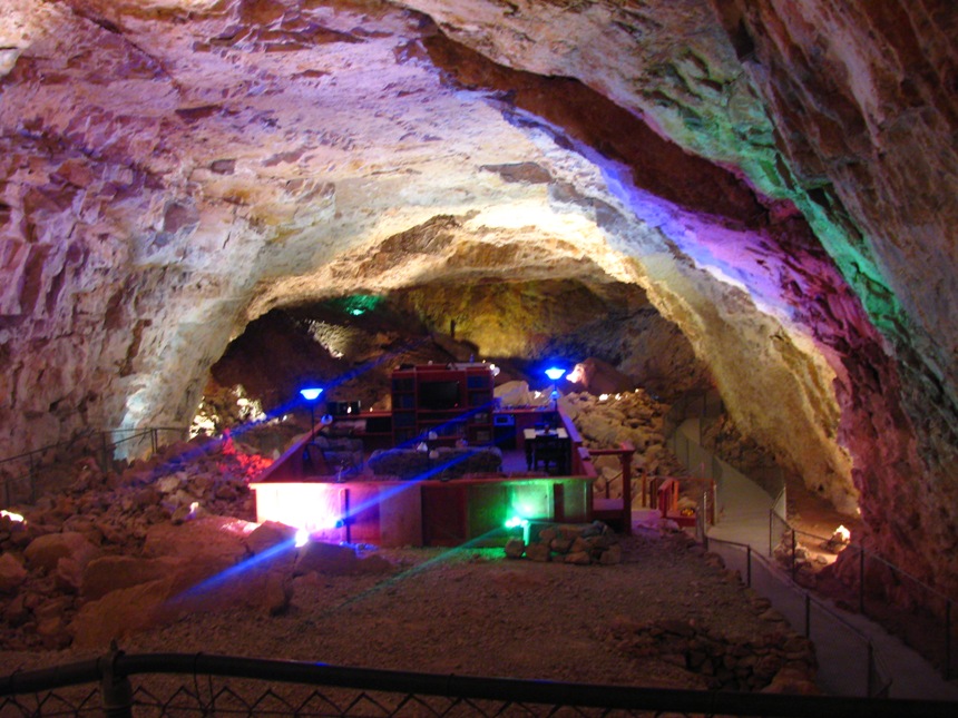 grand-canyon-caverns-suite