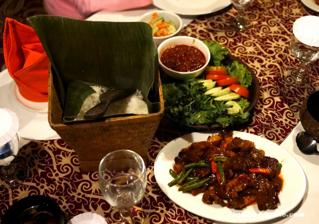 restaurant-kampung-daun (7)