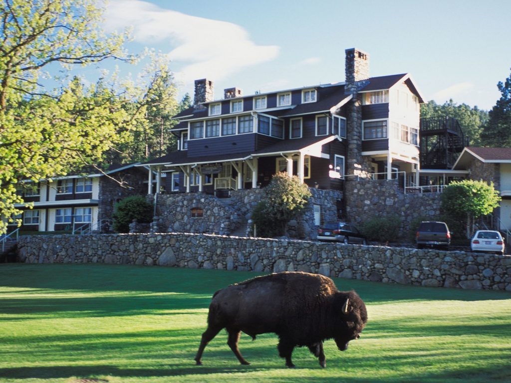 state-game-lodge-custer-state-park-south-dakota