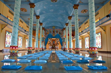 Grand Temple caodaïste de Tay Ninh (Vietnam)