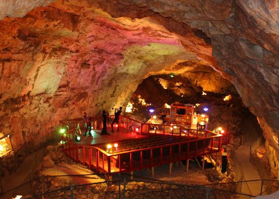 chambre sous terre dans un canyon