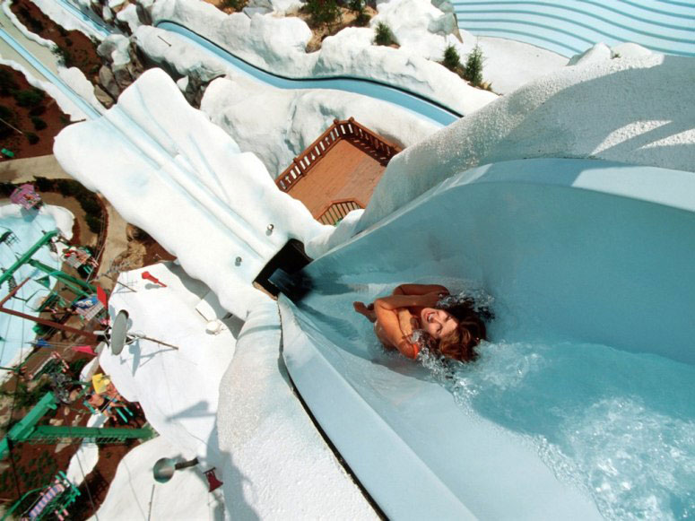 Le Summit Plummet de Disney World en Floride - Etats-Unis