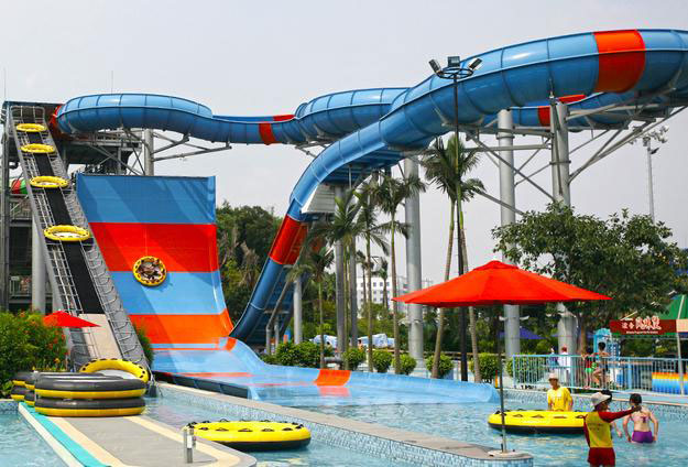 Le Giant Slide, en Chine - le plus fat