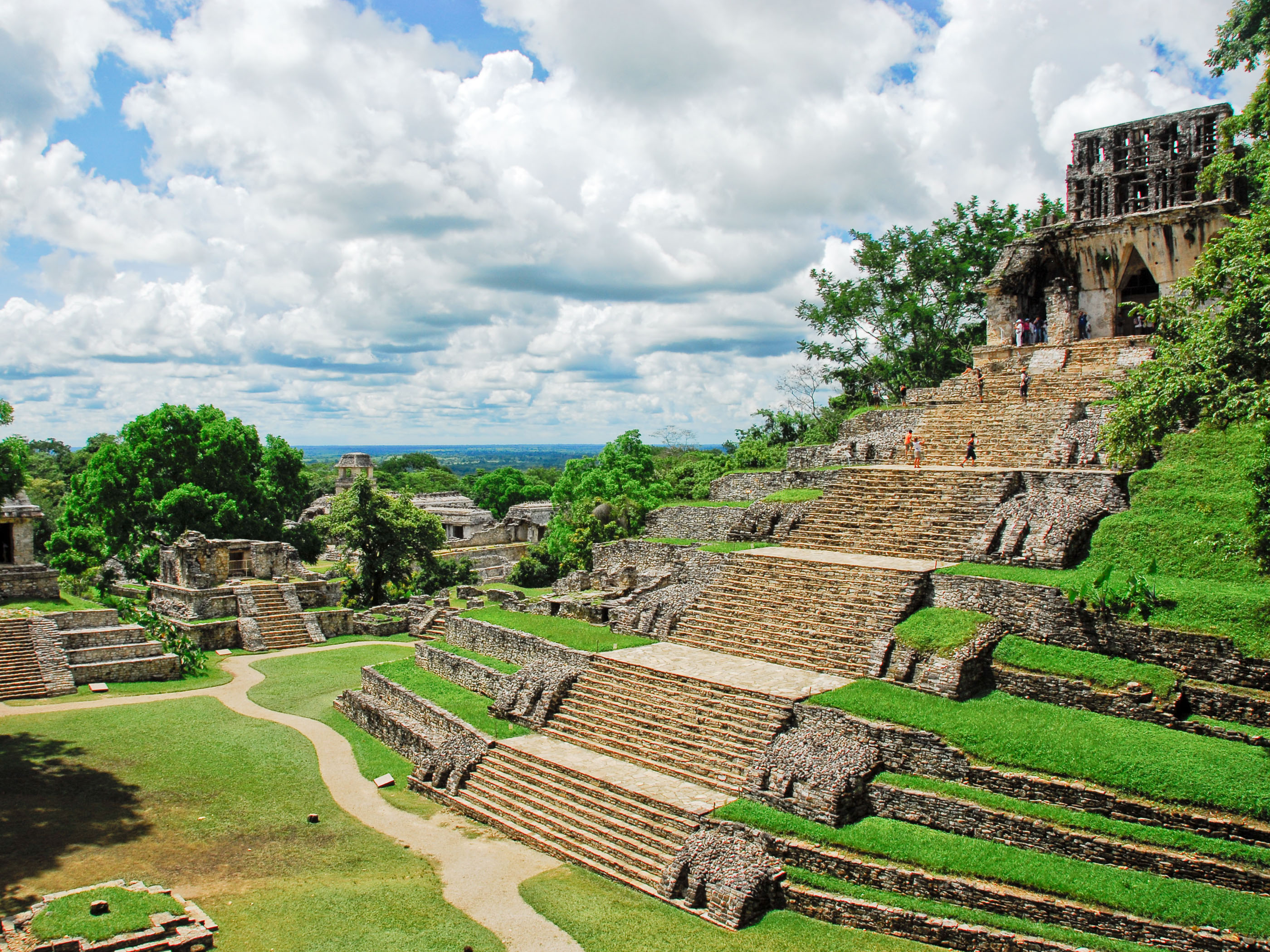 Памятники природы находящиеся в мексике. Пирамида в Паленке Мексика. Руины Паленке Мексика. Паленке Майя. Руины Майя в Мексике.