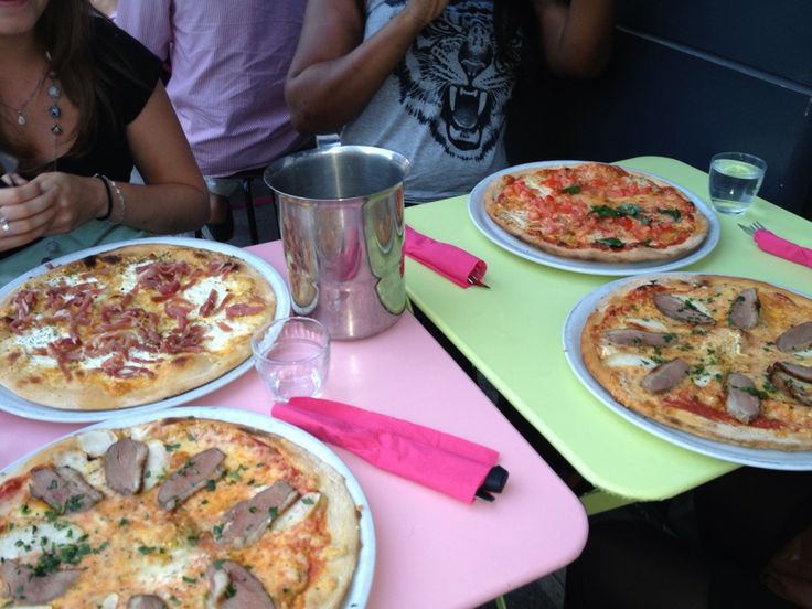 Pizzeria Pink Flamingo