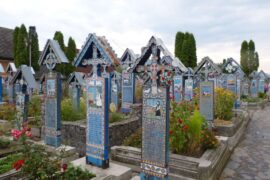 cimetiere sapanta roumanie