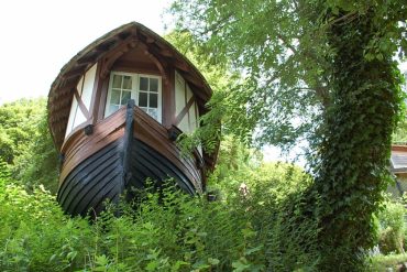 La Caloge à Etretat : un hébergement insolite créé dans un ancien bateau de pêche normand