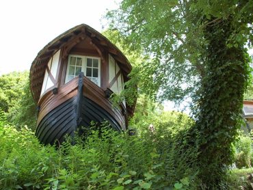 La Caloge à Etretat : un hébergement insolite créé dans un ancien bateau de pêche normand