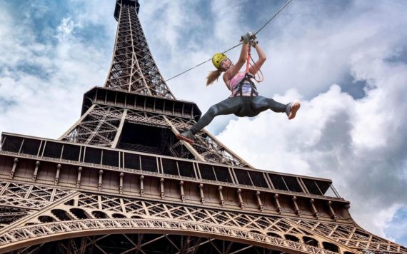 tyrolienne sur la tour Eiffel