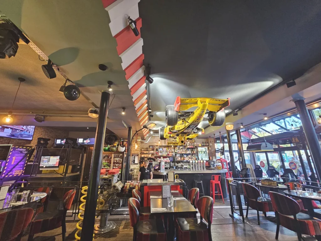 restaurant insolite paris auto passion
