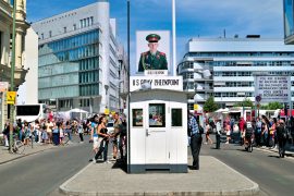 Berlin insolite checkpoint Charlie