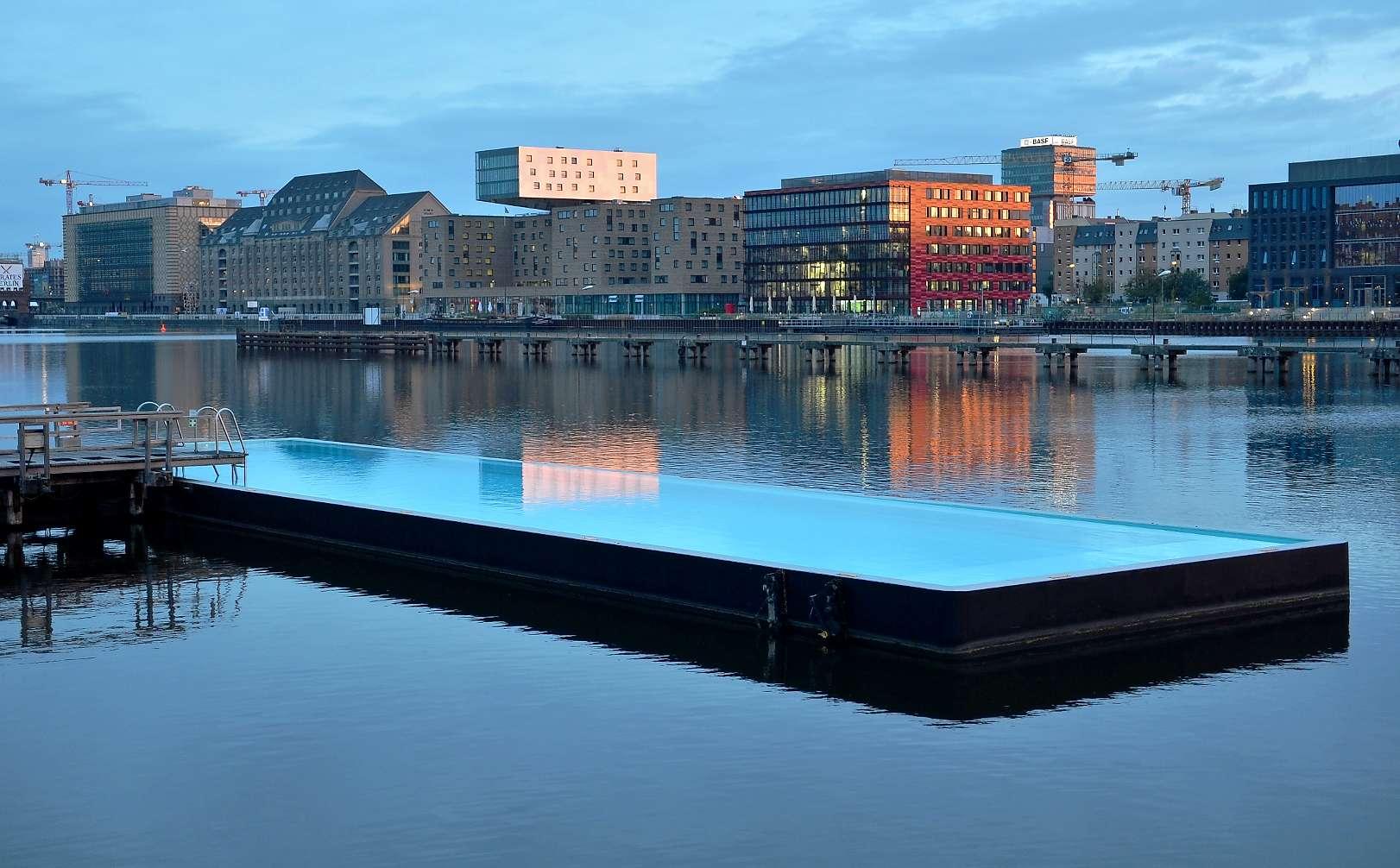 Berlin insolite piscine flottante