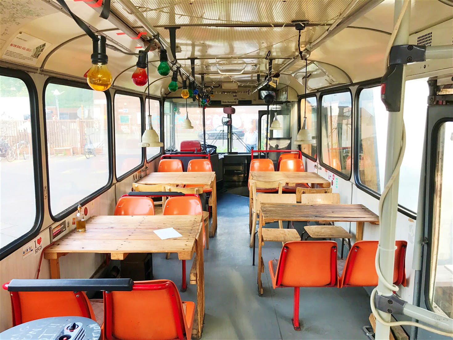 Berlin insolite restaurant bus