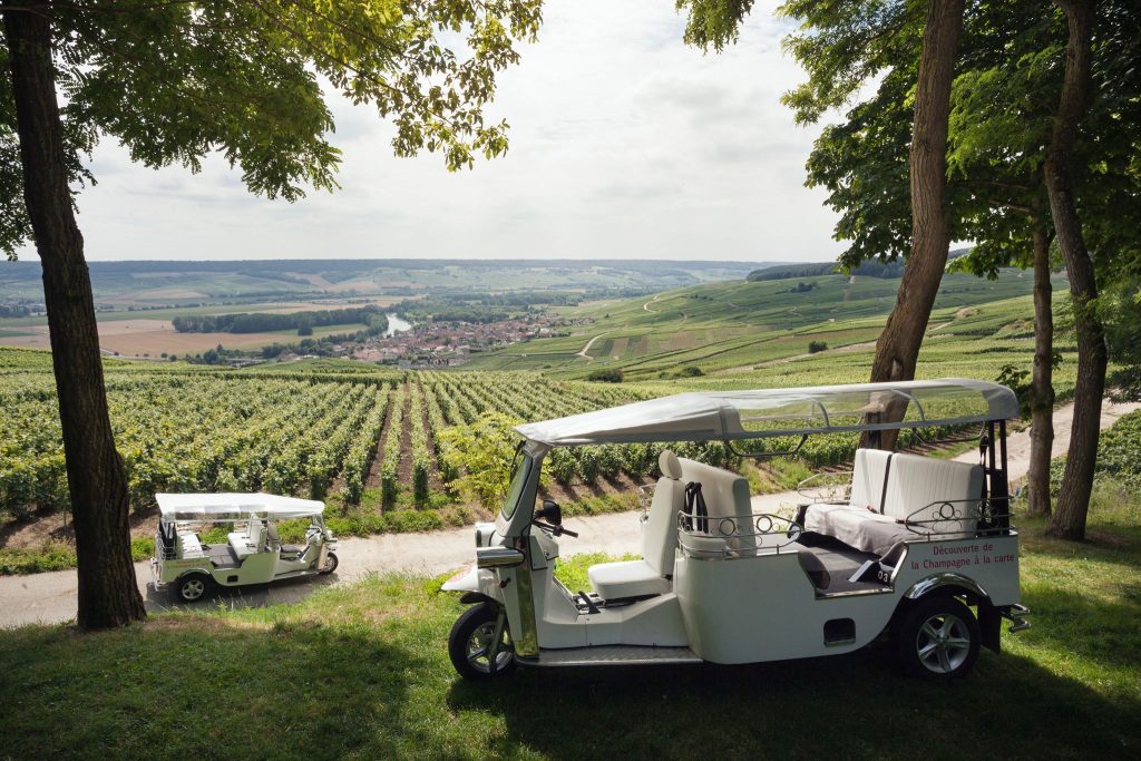 balade insolite en tuk-tuk en Champagne