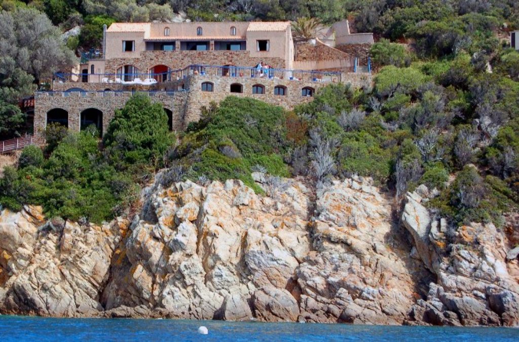 hôtel libertin Rocher du secret à l'île du Levant