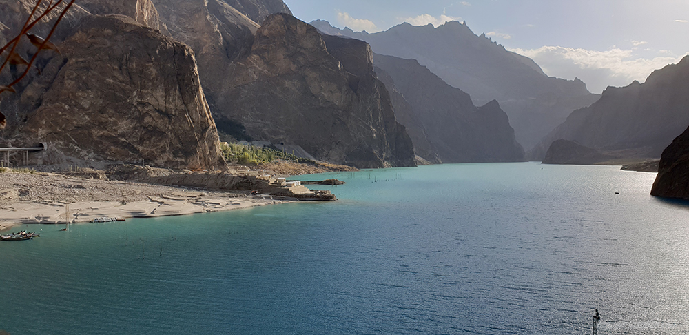 lac Attabad au Pakistan