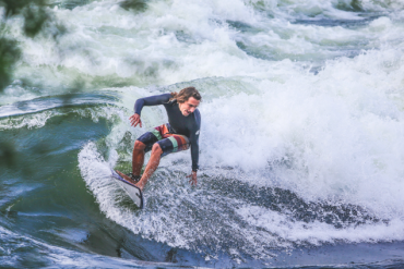 surf sur le fleuve saint laurent