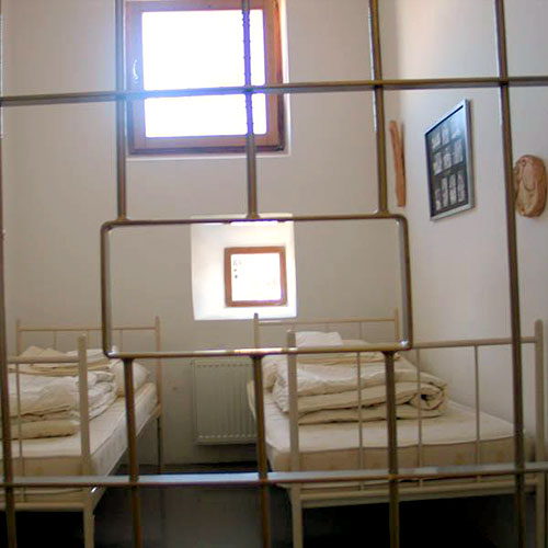 hotel prison en slovénie