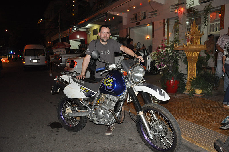 louer une moto au Cambodge