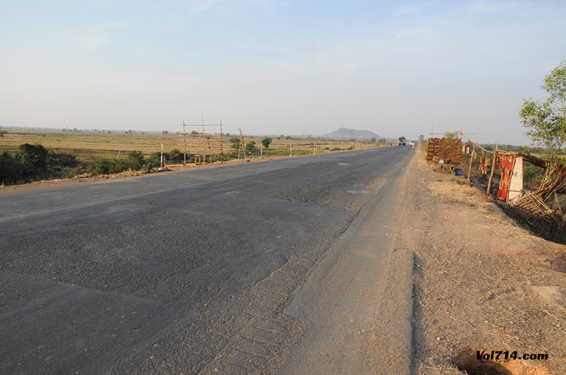 route de skun au Cambodge