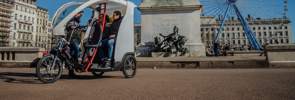 visite lyon en tuk tuk