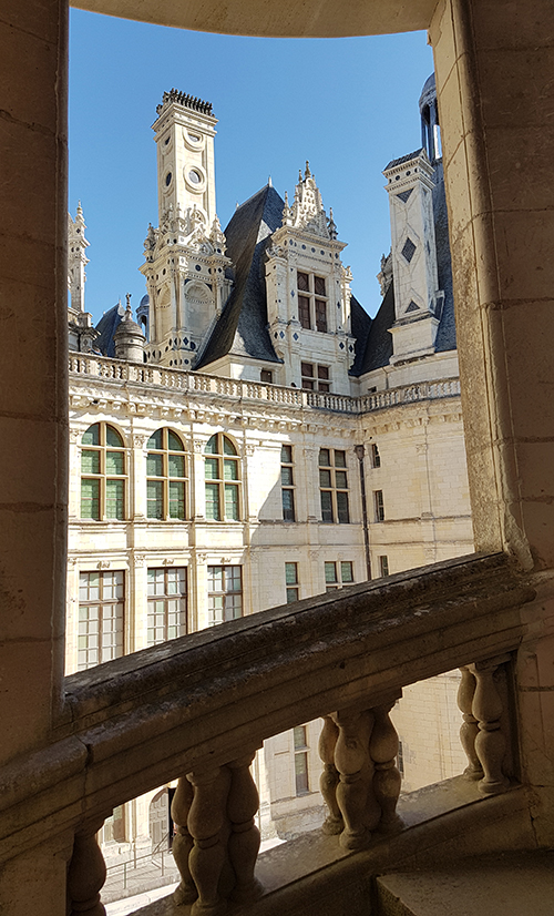 escalier chambord double revolution leonard de vinci