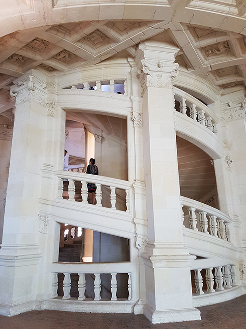 escalier chambord double revolution leonard de vinci