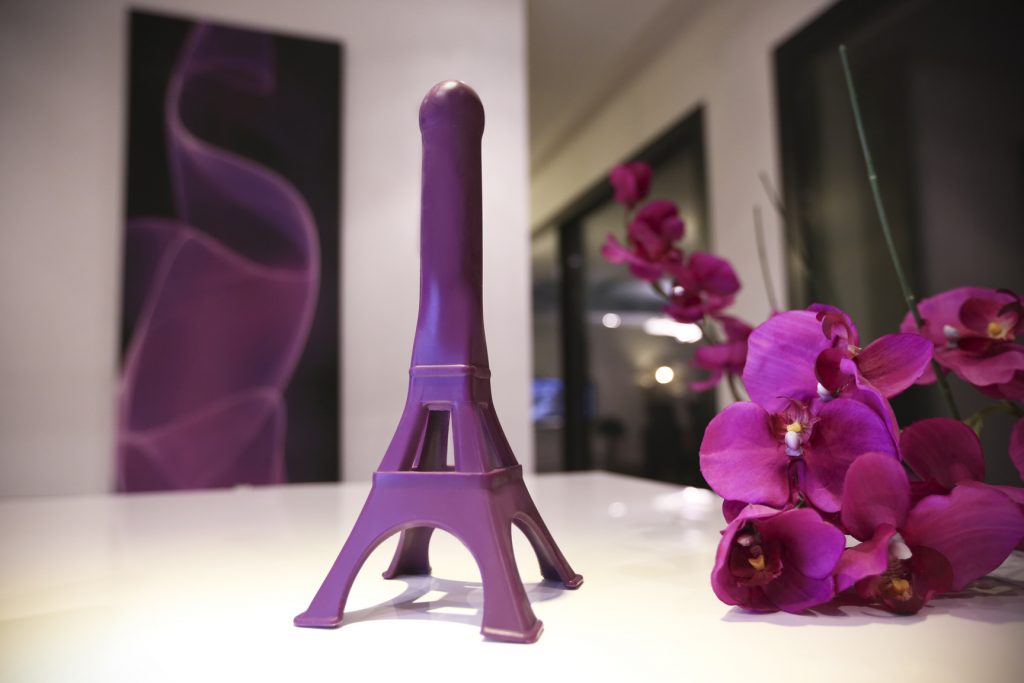 tour eiffel sextoy