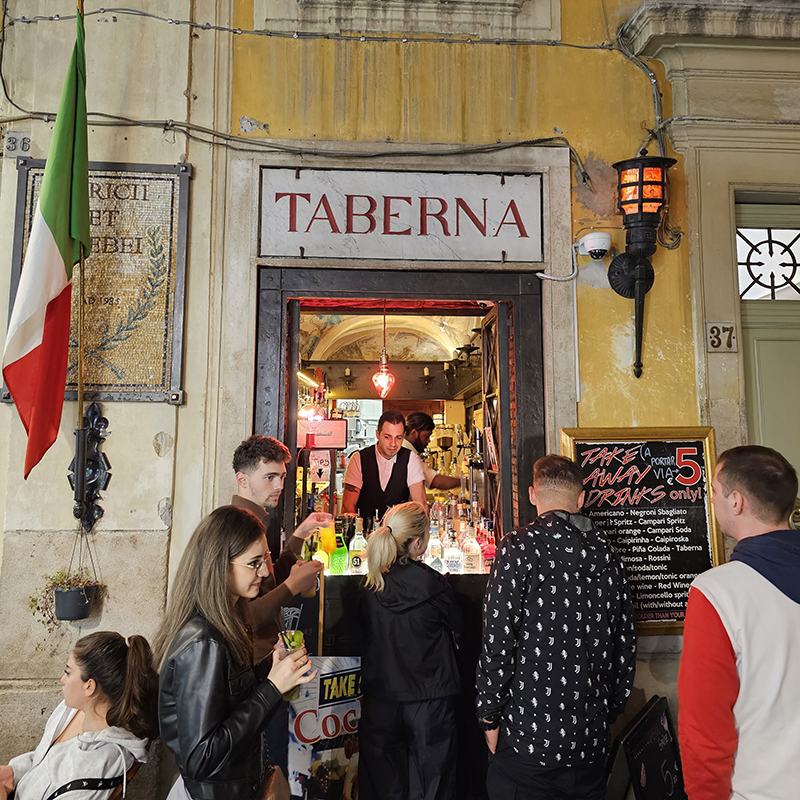 taberna bar insolite rome