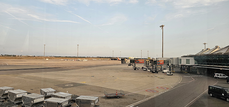 hotel insolite lyon aeroport