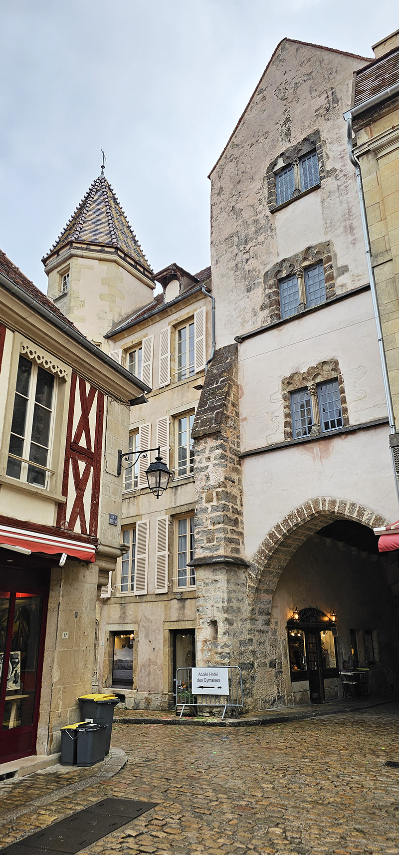 semur en auxois en van