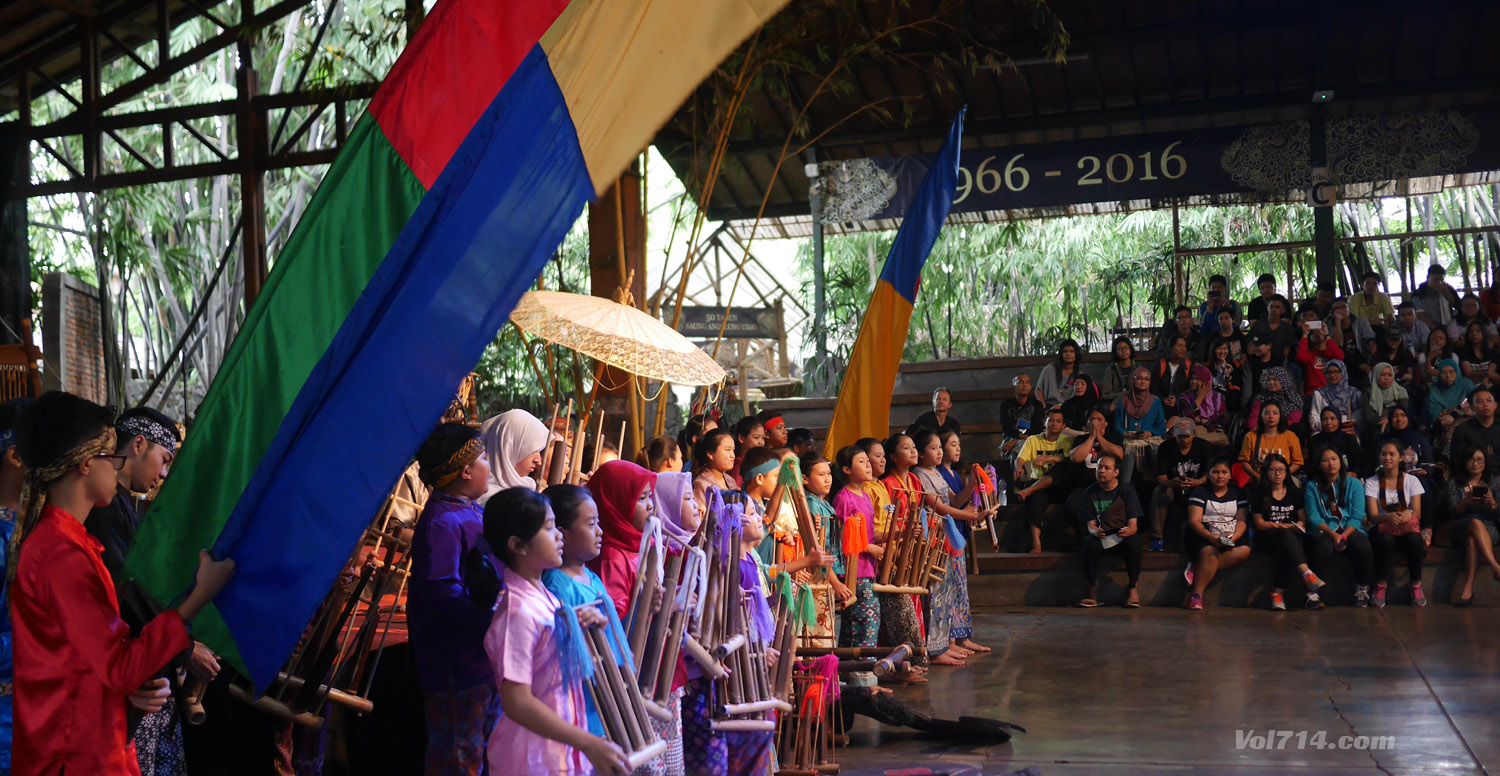 indonésie angklung udjo bandung