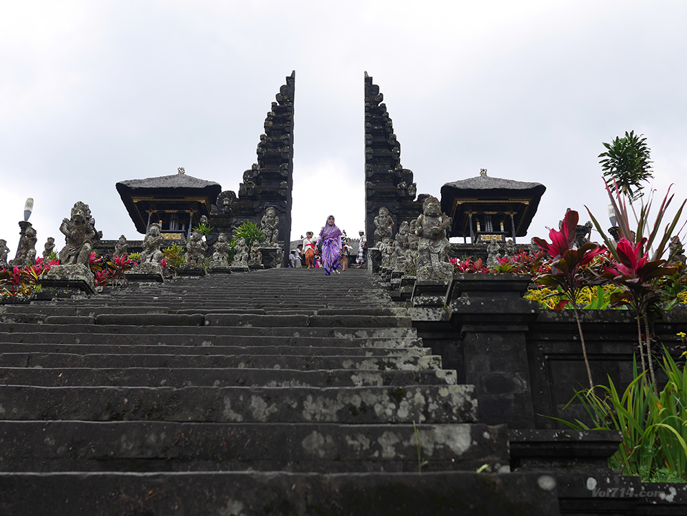 temple besakih bali vishnu