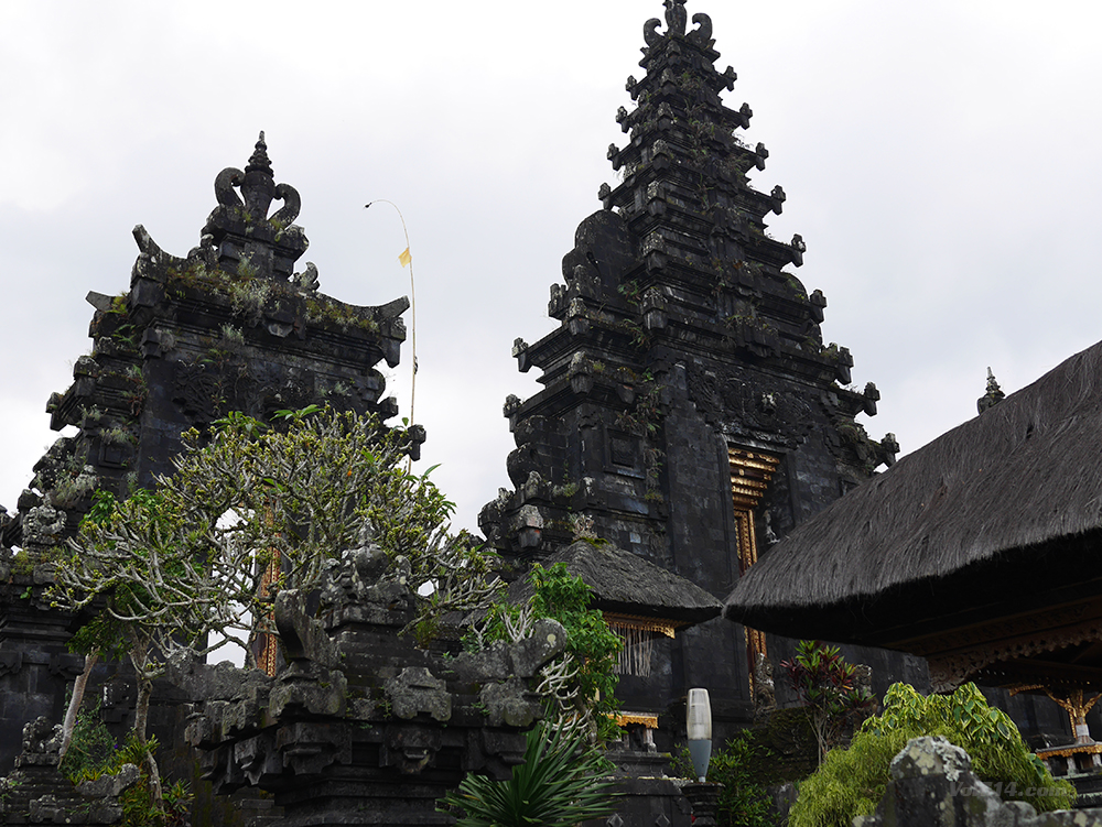 temple besakih bali vishnu