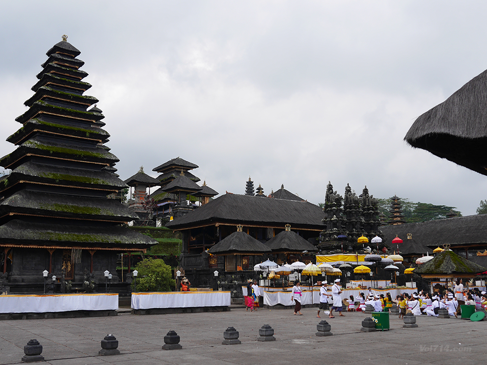 temple besakih bali vishnu